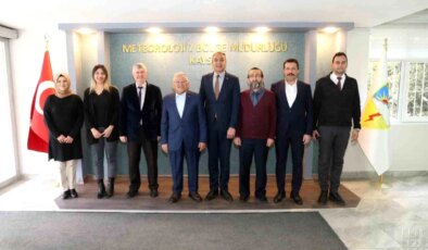 Kayseri Büyükşehir Belediye Lideri Dr. Memduh Büyükkılıç, Kayseri Meteoroloji 7’nci Bölge Müdürü Denizhan Erol’u ziyaret etti