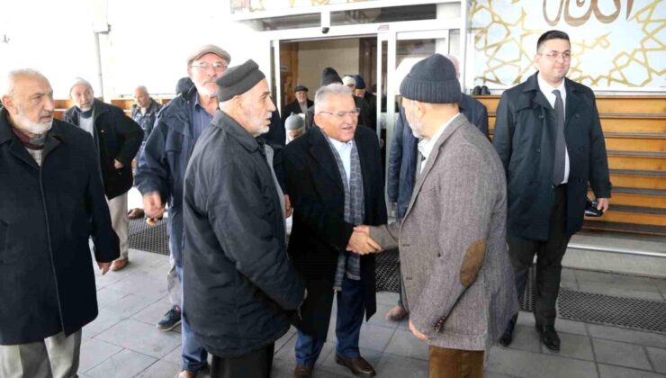 Kayseri Büyükşehir Belediye Lideri Hisarcık Mahallesi’nde Vatandaşlarla Buluştu