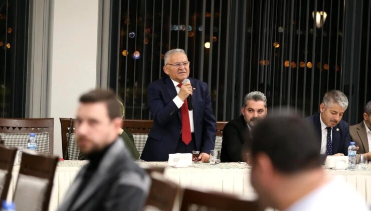 Lider Büyükkılıç, AK Parti Kayseri Vilayet İdare Şurası Toplantısı’na Katıldı