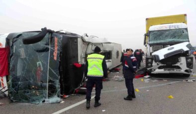Malatya’da otobüs kazası: 4 meyyit, 36 yaralı