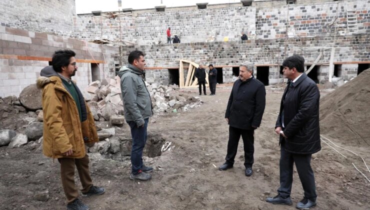 Melikgazi Belediyesi 16 Tarihi Yapıtı Gün Yüzüne Çıkardı