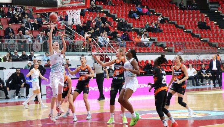 Melikgazi Kayseri Basketbol, NKA Universitas Pecs’i mağlup etti