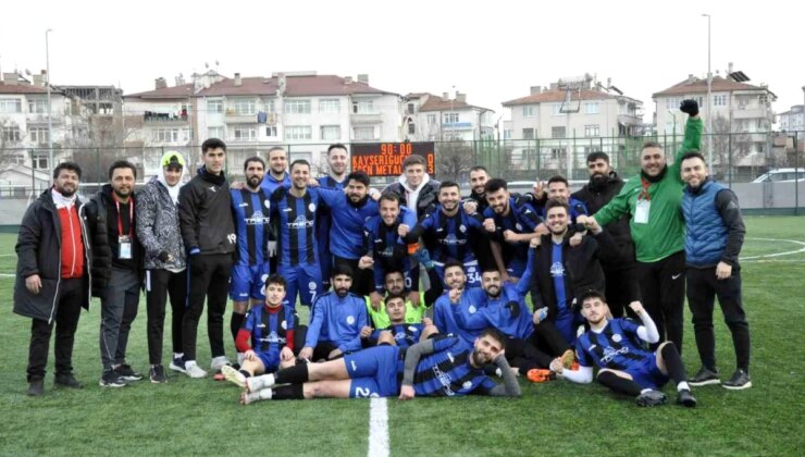 Erciyes Esen Makina FK, Kocasinan Şimşekspor’u 3-2 mağlup etti