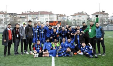 Kayseri Esen Metal SK, Kayserigücü FK’yı 3-0 yenerek tepeye yaklaştı